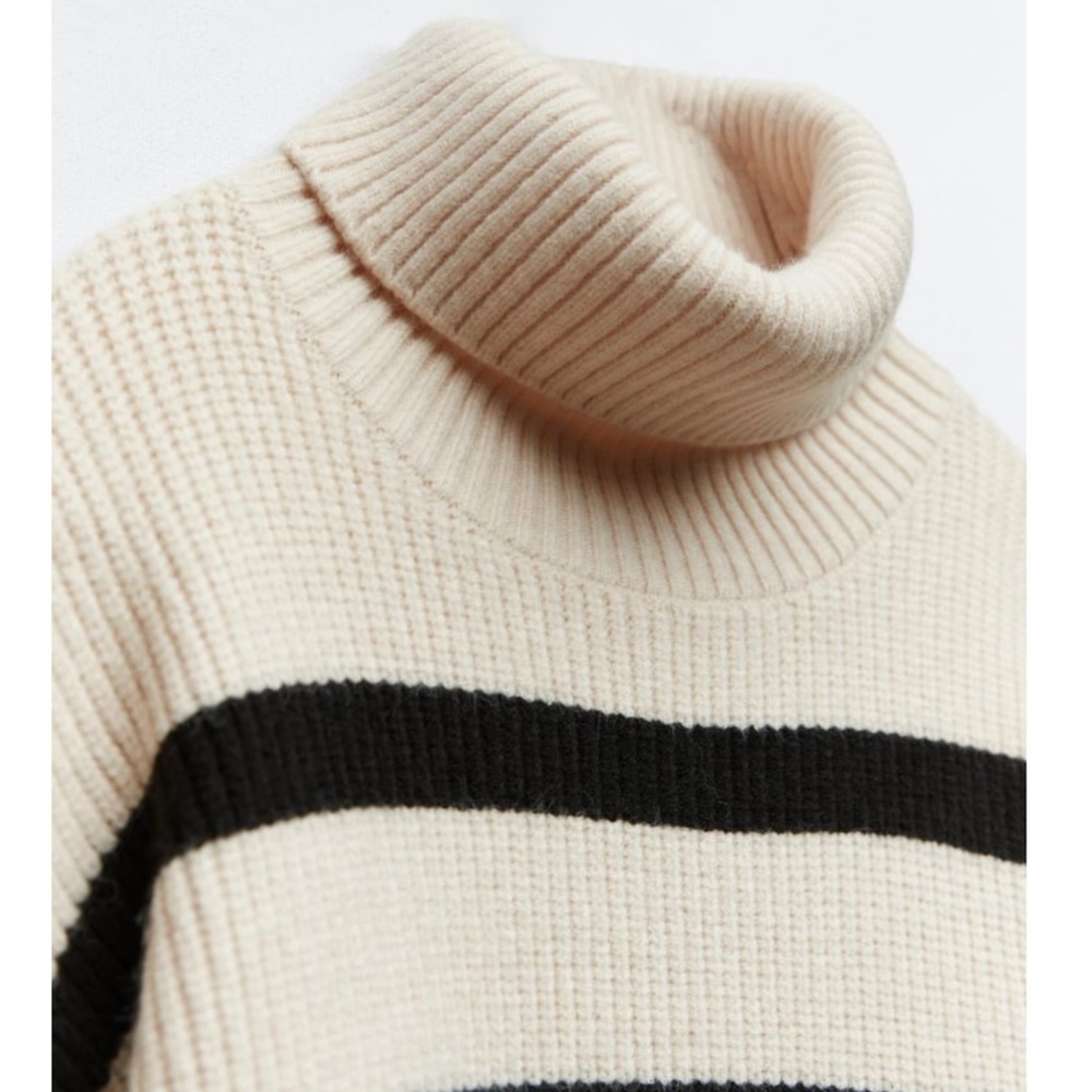 STRIPED KNIT SWEATER - Picture 4 of 6
